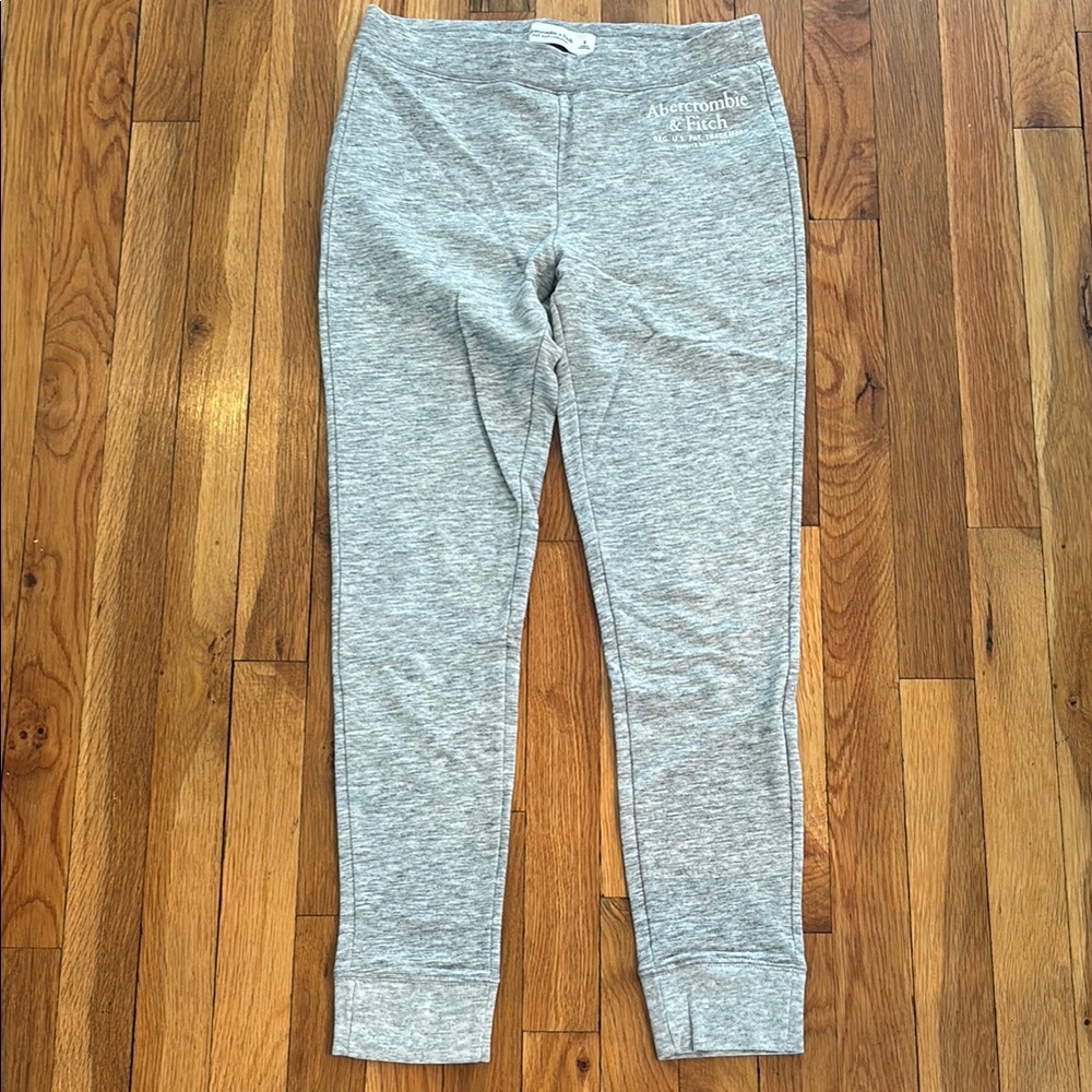 Abercrombie & Fitch women’s Gray Leggings